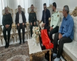تجلیل از ایثارگران؛ دیدار مسئولان شهرستان ازنا با خانواده‌های گرامی شهدای فراجا